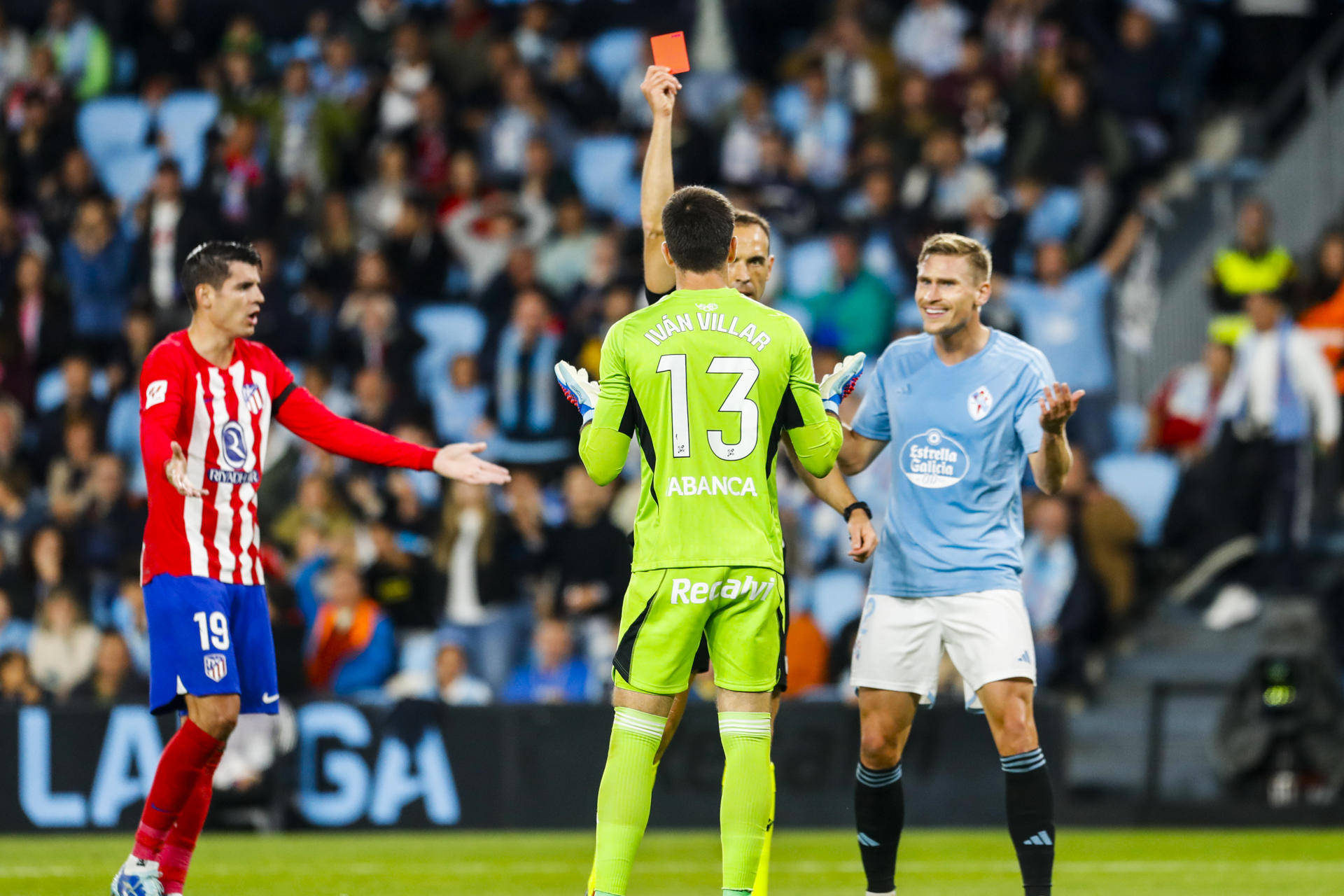 英雄联盟s15-包含赛地聚焦——欧冠今晨热度飙升，巴塞罗那临场应变，媒体盛赞，训练强度明显提升的词条