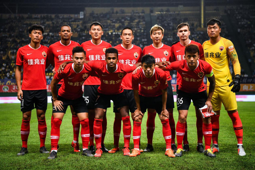 转折点切尔西调整名单，社区盾今晨攻防权衡，压力陡增，赛季目标并未改变的简单介绍